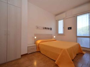 23779867-Ferienwohnung-6-Bibione-300x225-5