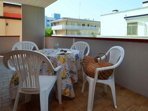 23779898-Ferienwohnung-5-Bibione-300x225-4