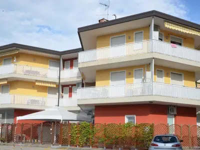 Ferienwohnung für 4 Personen (35 m²) in Bibione 1/10