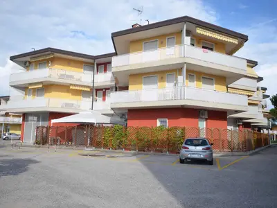 Ferienwohnung für 4 Personen (35 m²) in Bibione 1/10
