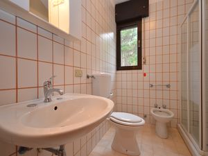 23779936-Ferienwohnung-5-Bibione-300x225-2