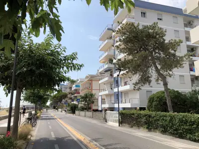 Ferienwohnung für 7 Personen (65 m²) in Bibione 3/10