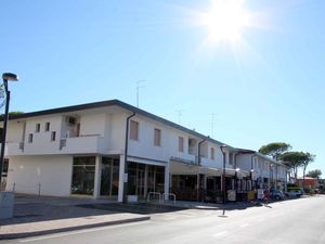 23779965-Ferienwohnung-5-Bibione-300x225-4