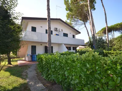 Ferienwohnung für 5 Personen (55 m²) in Bibione 1/10