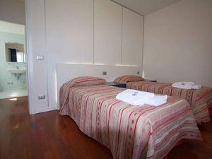 23780001-Ferienwohnung-7-Bibione-300x225-4