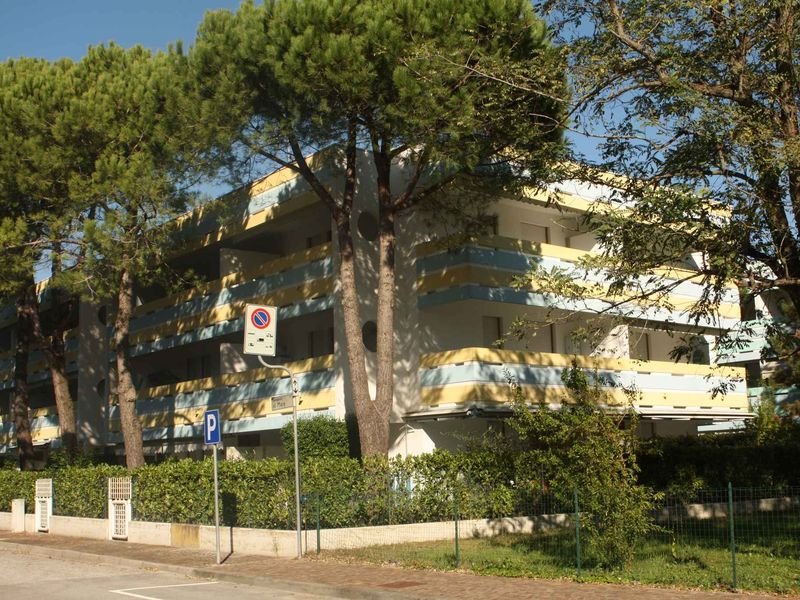 23780007-Ferienwohnung-6-Bibione-800x600-0