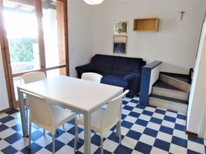 23780202-Ferienwohnung-4-Bibione-300x225-4