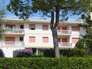 23780385-Ferienwohnung-6-Bibione-300x225-1