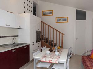 23780463-Ferienwohnung-5-Bibione-300x225-4