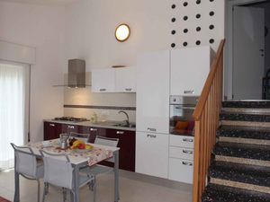 23780463-Ferienwohnung-5-Bibione-300x225-5