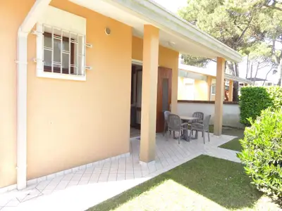 Ferienwohnung für 7 Personen (65 m²) in Bibione 6/10
