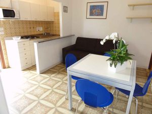 23780741-Ferienwohnung-5-Bibione-300x225-4