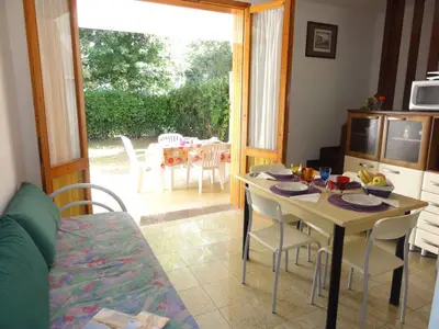 Ferienwohnung für 5 Personen (45 m²) in Bibione 6/10