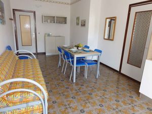 23780819-Ferienwohnung-6-Bibione-300x225-5