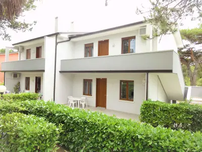 Ferienwohnung für 7 Personen (65 m²) in Bibione 3/10