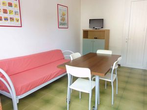 23780848-Ferienwohnung-5-Bibione-300x225-4