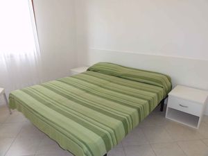 23780856-Ferienwohnung-5-Bibione-300x225-3