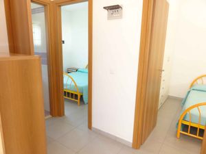 23780862-Ferienwohnung-5-Bibione-300x225-3