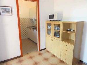 23780871-Ferienwohnung-7-Bibione-300x225-5