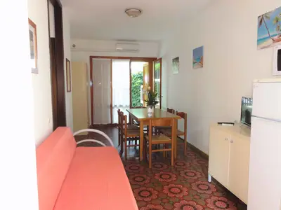 Ferienwohnung für 6 Personen (45 m²) in Bibione 3/10