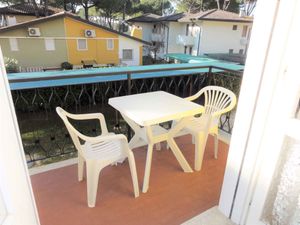 23781738-Ferienwohnung-4-Bibione-300x225-5