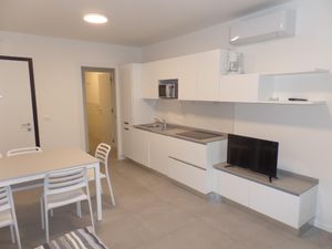 23548570-Ferienwohnung-6-Bibione-300x225-4