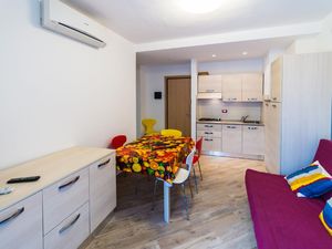 23385141-Ferienwohnung-4-Bibione-300x225-3