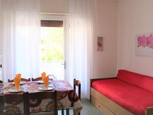 23054113-Ferienwohnung-6-Bibione-300x225-4