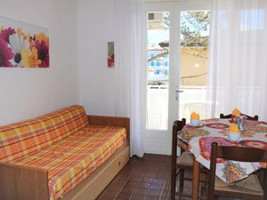 23054113-Ferienwohnung-6-Bibione-300x225-5