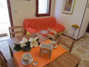 22946039-Ferienwohnung-6-Bibione-300x225-5