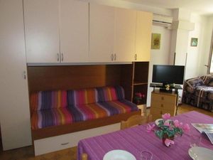 22946185-Ferienwohnung-8-Bibione-300x225-3