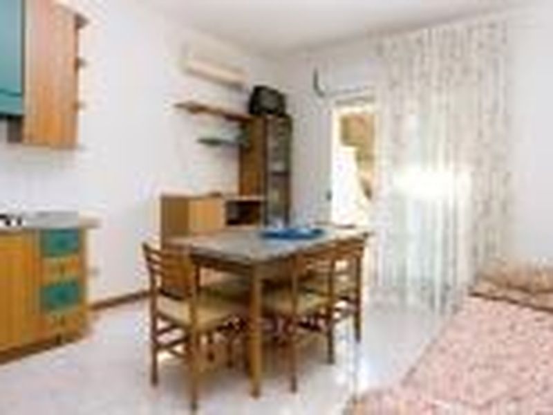 22808413-Ferienwohnung-6-Bibione-800x600-1