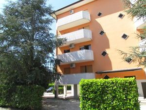 22946321-Ferienwohnung-5-Bibione-300x225-1