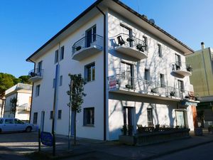 23201491-Ferienwohnung-6-Bibione-300x225-1