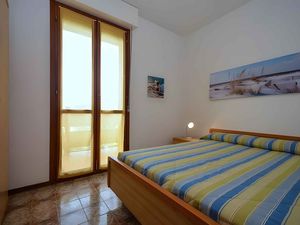 23768577-Ferienwohnung-6-Bibione-300x225-5