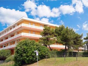 23768576-Ferienwohnung-6-Bibione-300x225-5