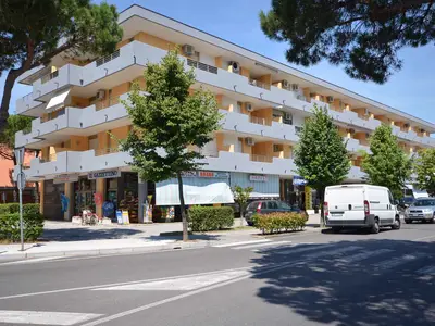 Ferienwohnung für 4 Personen (45 m²) in Bibione 1/10