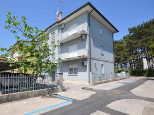 23769591-Ferienwohnung-4-Bibione-300x225-1