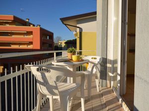 23769591-Ferienwohnung-4-Bibione-300x225-4