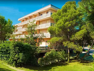 Ferienwohnung für 5 Personen (38 m²) in Bibione 4/10