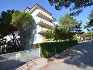 23769739-Ferienwohnung-2-Bibione-300x225-2