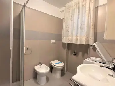 Ferienwohnung für 5 Personen (45 m²) in Bibione 6/10