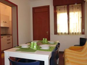 23770874-Ferienwohnung-6-Bibione-300x225-4