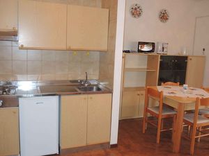 23770897-Ferienwohnung-4-Bibione-300x225-2