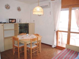 23770897-Ferienwohnung-4-Bibione-300x225-4