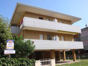 23770898-Ferienwohnung-5-Bibione-300x225-2