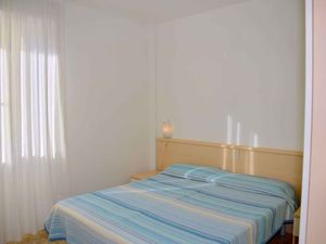 23771006-Ferienwohnung-6-Bibione-300x225-2