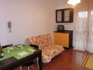 23771031-Ferienwohnung-4-Bibione-300x225-3