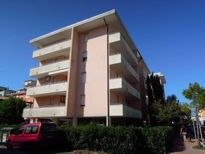 23771034-Ferienwohnung-4-Bibione-300x225-1