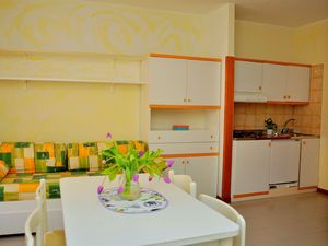 23771059-Ferienwohnung-4-Bibione-300x225-2